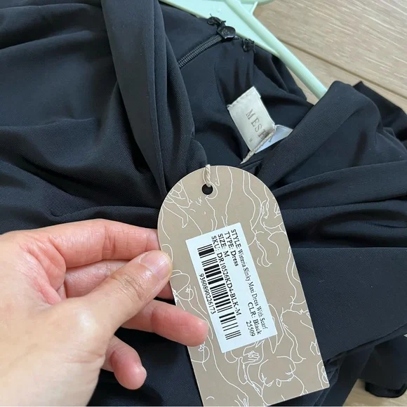 Meshki Wisteria Slinky Maxi Dress With Scarf - Black Size Medium - Picture 11 of 11